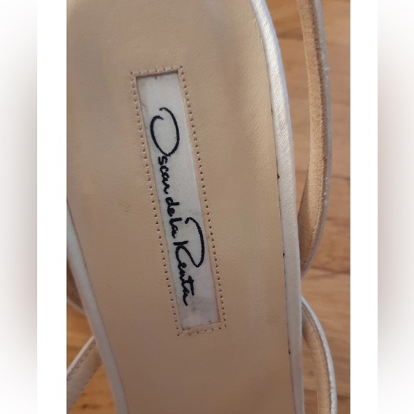 Oscar de la Renta Leather/ Satin Sandals - Picture 2 of 6